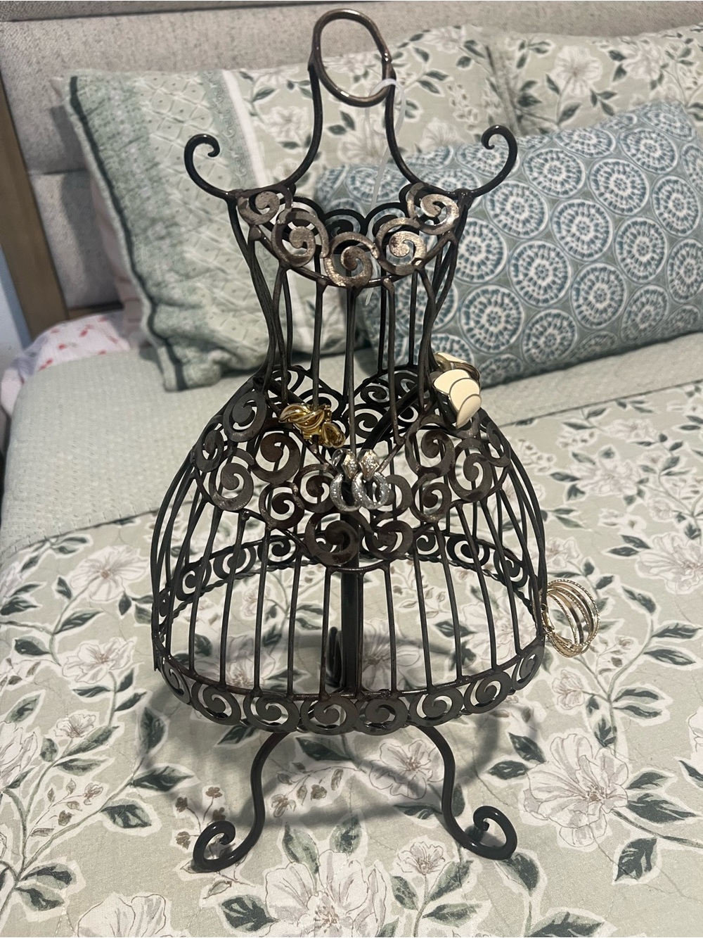 Decorative vintage Metal Dress/Form Jewelry Stand